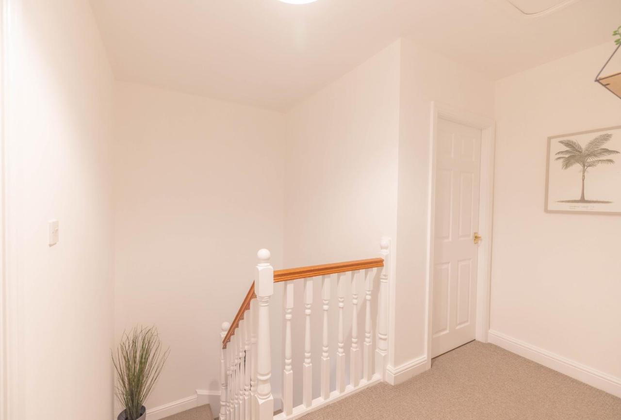 Willa Contractors/Large Groups - House Birmingham Zewnętrze zdjęcie